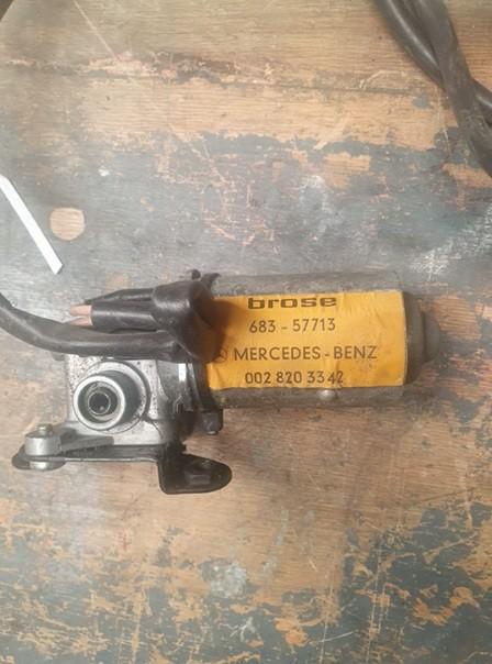Mercedes W126 Hoofdsteun motor links, Auto-onderdelen, Ophalen of Verzenden, Gebruikt, Mercedes-Benz