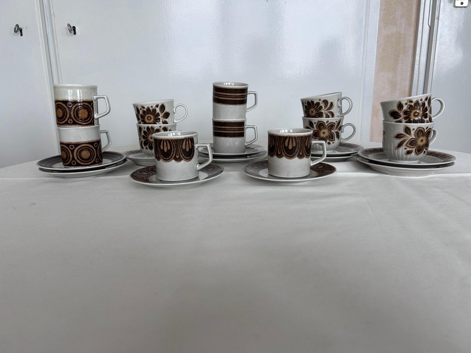 Winterling retro kopjes schotels -12 sets & bruine decoren, Verzamelen, Ophalen, Zo goed als nieuw, Overige typen