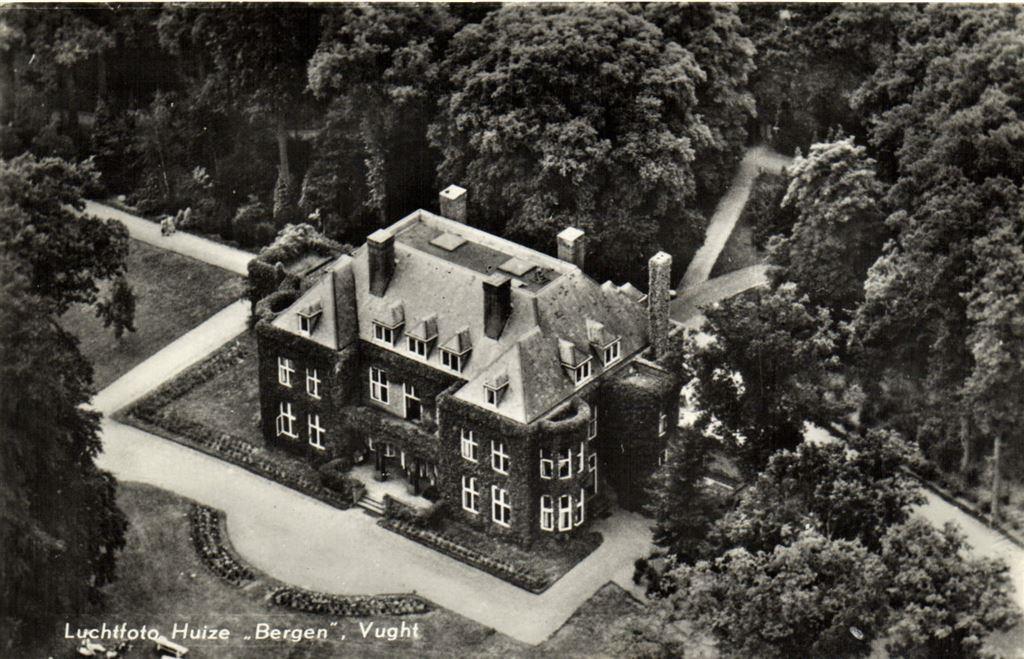 Luchtfoto Huize Bergen, Vught - 1970 gelopen, Ophalen of Verzenden, Voor 1920, Gelopen, Noord-Brabant