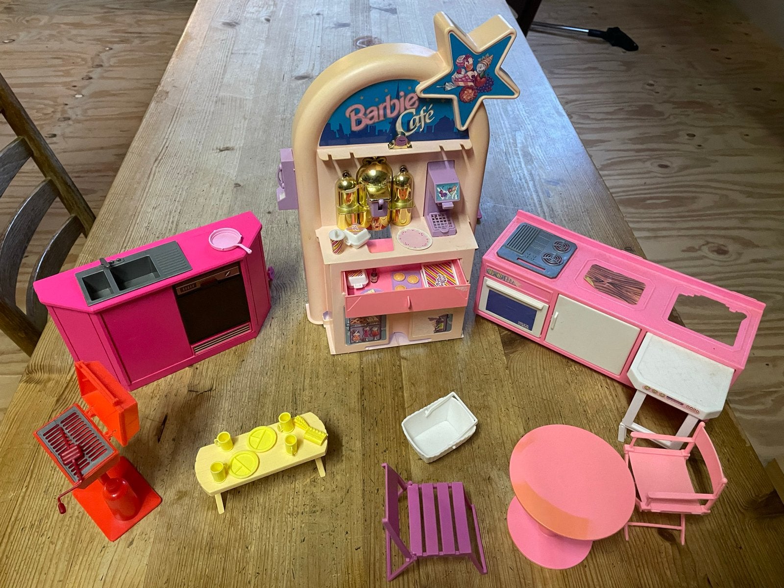 Groot Barbiepakket: Vintage Poppen, Meubels & Accessoires, Ophalen, Gebruikt, Barbie