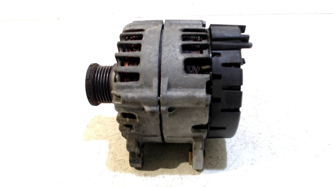 Dynamo Audi A4, Onderdelen@venauto.nl, Van der Ven Autorecycling B.V., Gebruikt, Ettenseweg 76, 4706 PB Roosendaal, The Netherlands
