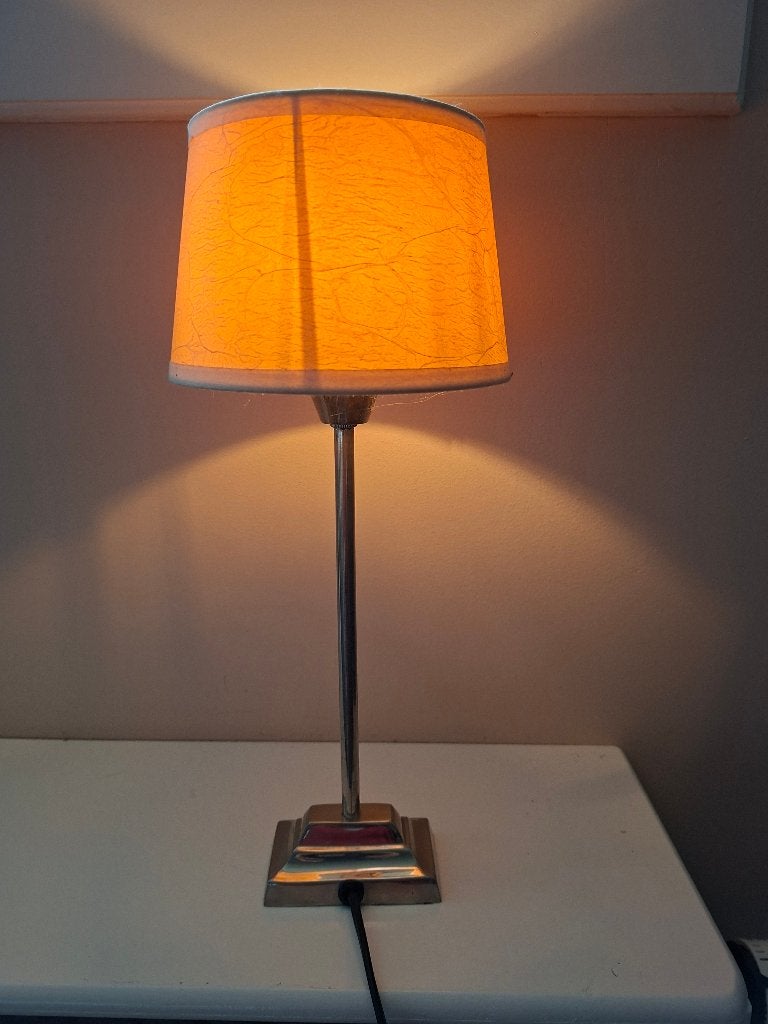 2 verschillende lampen, €7 per stuk, Huis en Inrichting, Ophalen, Zo goed als nieuw, E14 (klein)