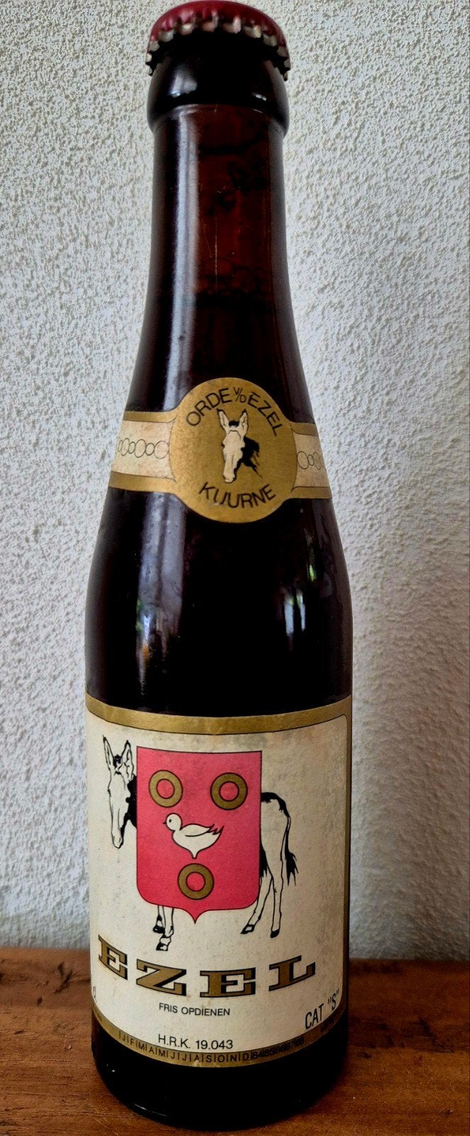 1984 EZEL bier ORDE V/D EZEL KUURNE 25cl. Verzamelaar., Ophalen of Verzenden, Zo goed als nieuw, Flesje(s), Overige merken