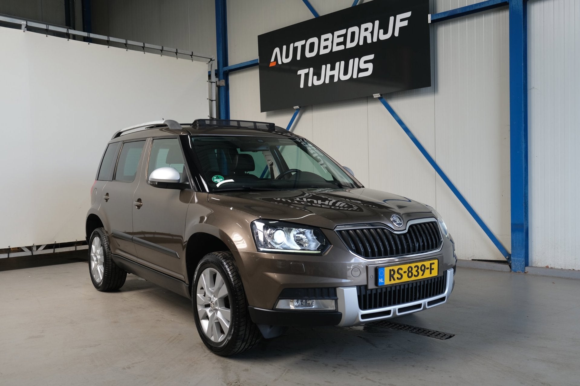 Skoda Yeti Outdoor 1.4 TSI Elegance Automaat, Auto's, Skoda, Euro 5, 15 km/l, Gebruikt, 4 cilinders