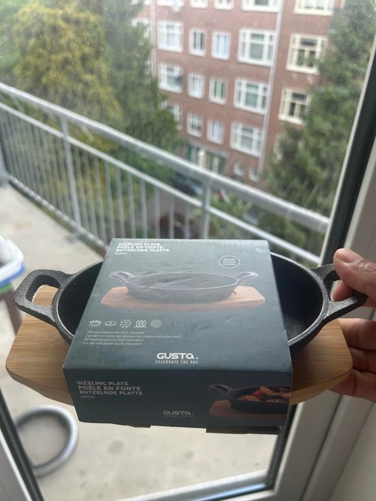 2 Cast iron personal pans: New, Ophalen, Nieuw, Metaal