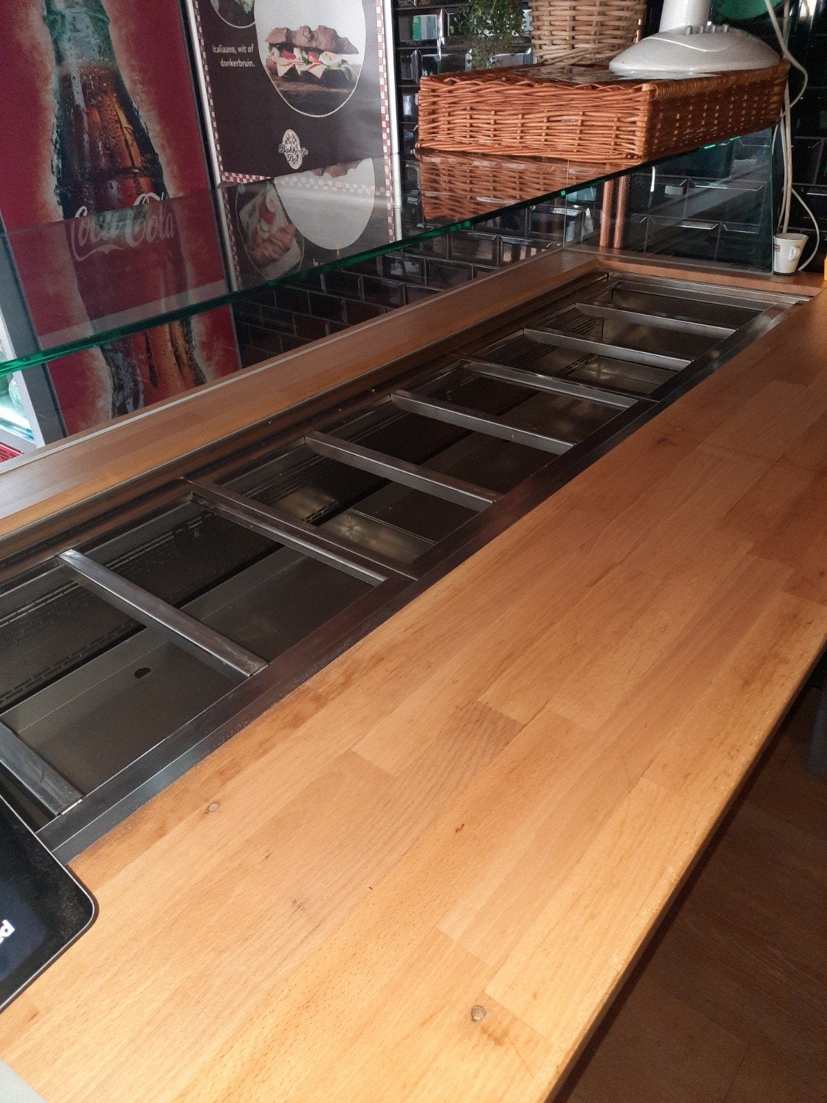 Gekoelde Vitrine/Saladette met Tegeldecoratie, Ophalen, Gebruikt, Koelen en Vriezen