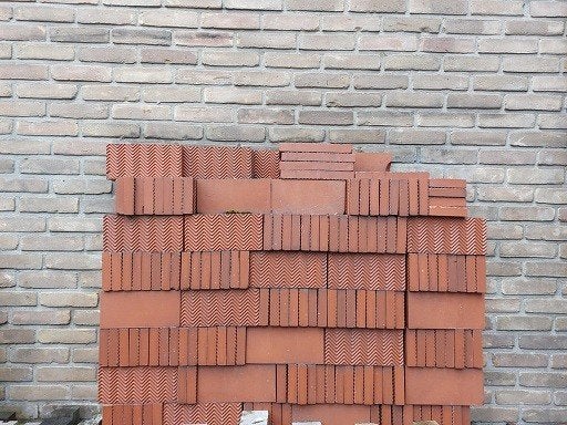 Stal stenen Partij nieuwe met antislip profiel ong. 600-650, Tuin en Terras, Ophalen, Nieuw, Beton, Klinkers