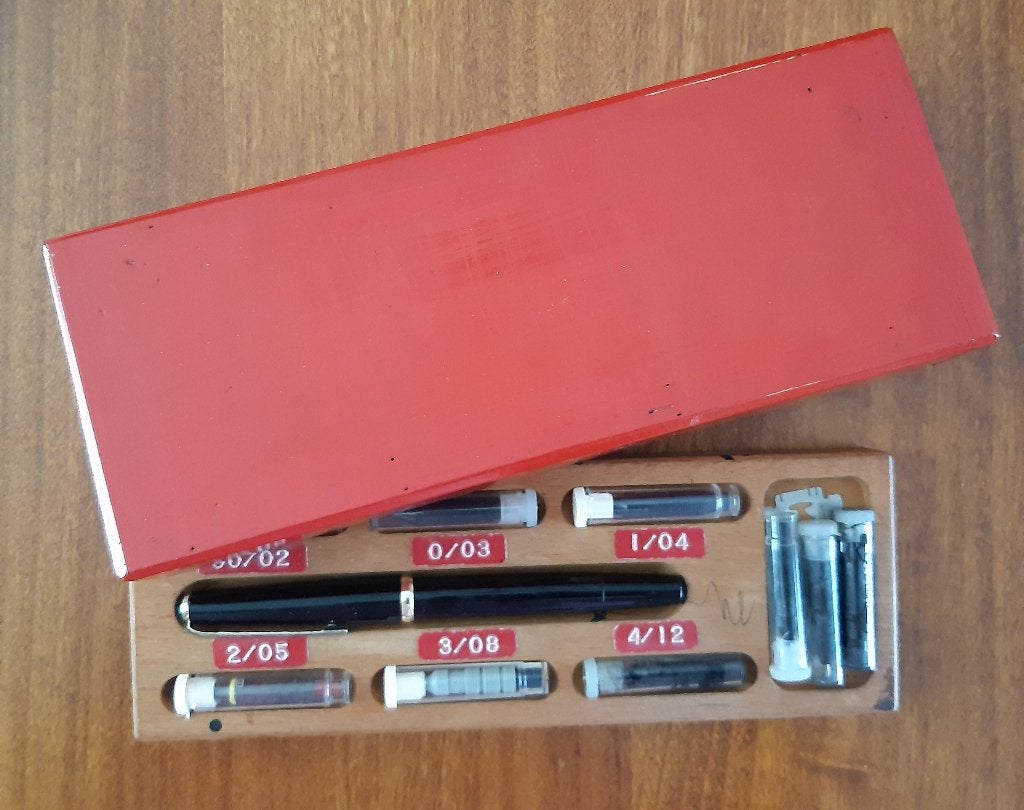 Technische tekenpen in houten pennendoosje met deksel * Oud, Ophalen, Gebruikt, Overige typen