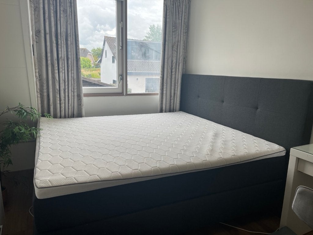 Swiss Sense boxspring inclusief topper, Ophalen, Tweepersoons, Zo goed als nieuw, 180 cm