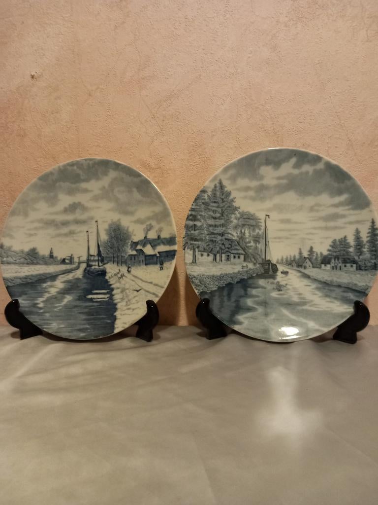 2 wandborden Delft NL Apol en N dus Charrel, Ophalen of Verzenden