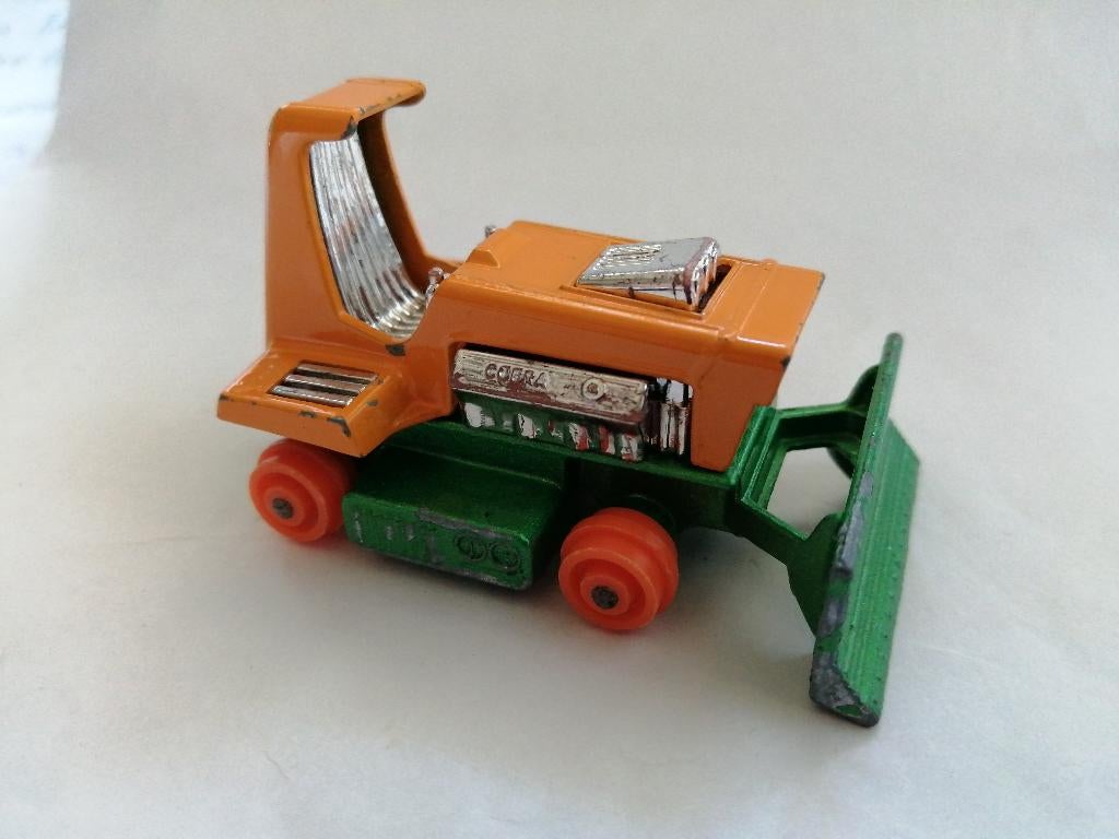 lesney matchbox series no 12 big bull [ bulldozer ], Hobby en Vrije tijd, Modelauto's | Overige schalen, Gebruikt, Tractor of Landbouw