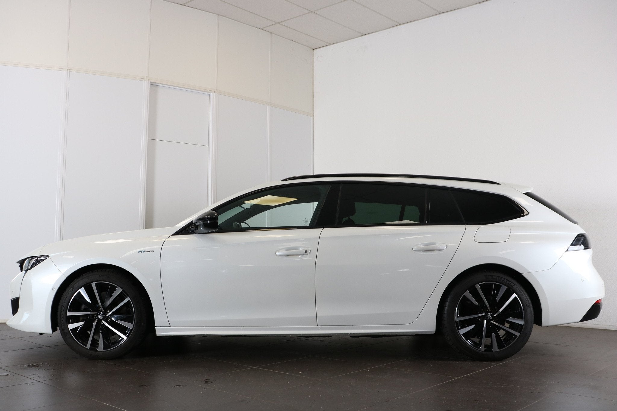 Peugeot 508 SW GT Hybrid 225 e-EAT8, 15 km/l, Gebruikt, Euro 6, 4 cilinders
