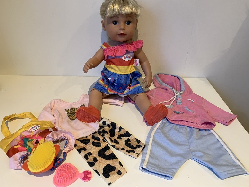 BABY Born pop Grote Zus incl 3 setjes kleren, Ophalen, Zo goed als nieuw, Babypop