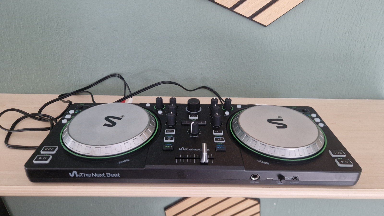 DJ mixtafel The Next Beat by TIËSTO, Ophalen of Verzenden, Zo goed als nieuw, Dj-set, Overige merken