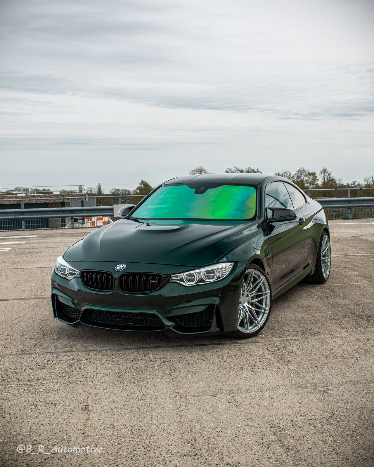 BMW 4-Serie 3.0 M4 Coupe AUT 2015 Groen, Auto's, BMW, Automaat, 431 pk, Zwart, 4-Serie