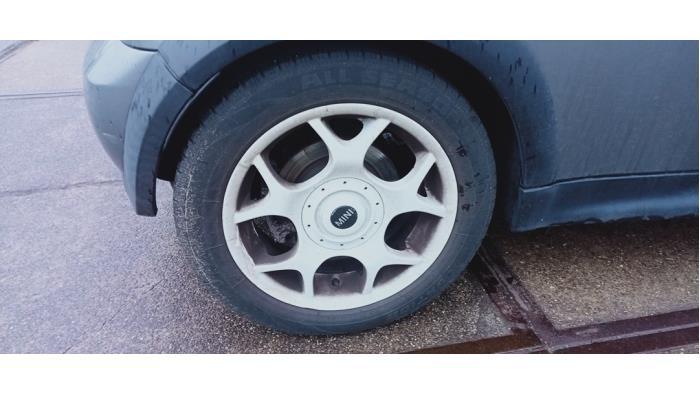 Sportvelgenset + banden van een Mini Cooper S, Gebruikt, -, -, Ophalen of Verzenden