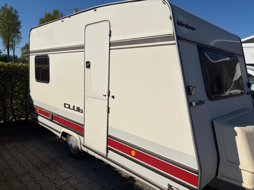 Bürstner Club caravan uit 1987 - Retro met voortent & luifel, Caravans en Kamperen, Vast bed, Treinzit, Bürstner, Tot en met 4