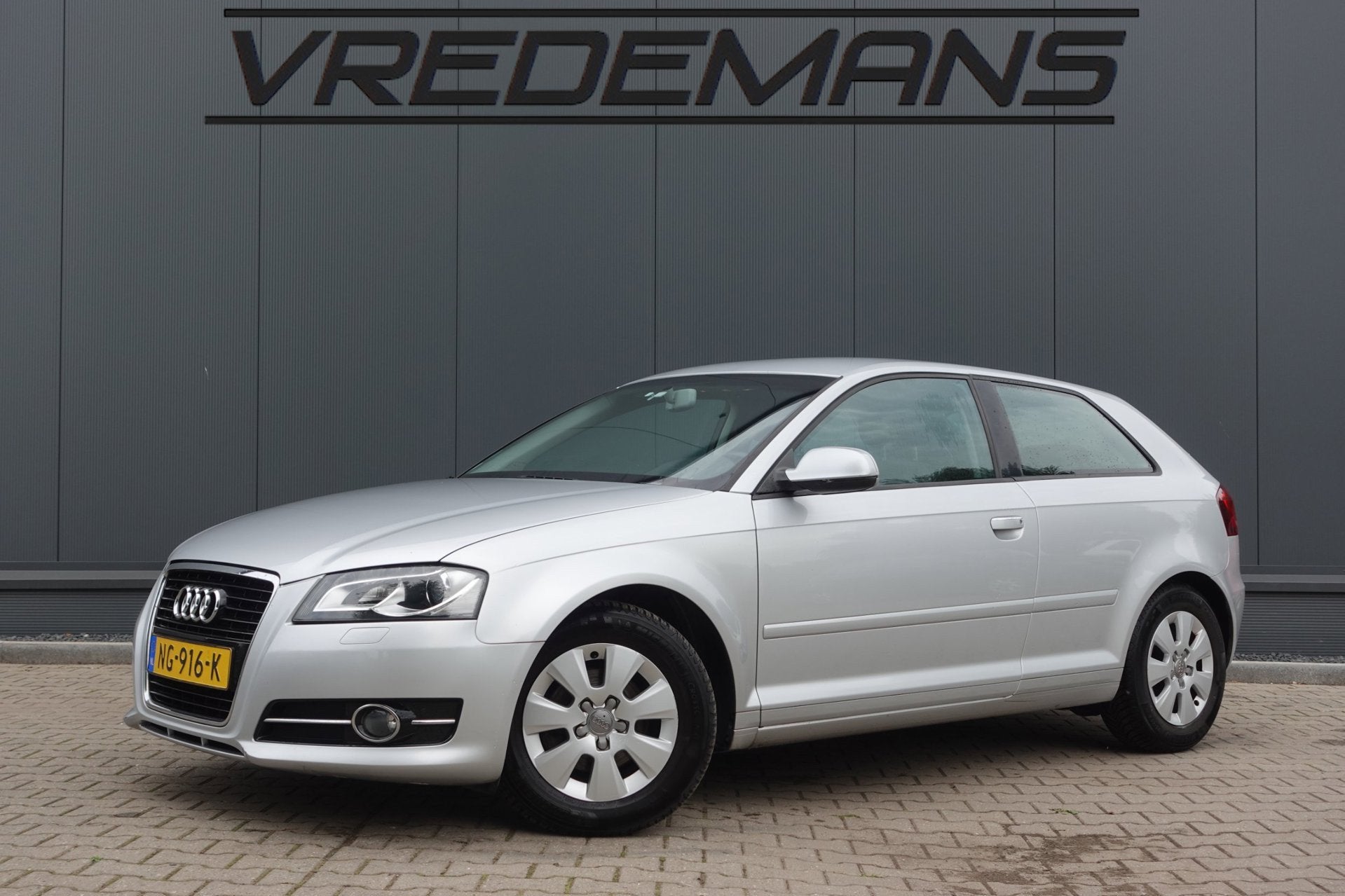 Audi A3 1.6 TDI Attraction 99 gram, Auto's, Voorwielaandrijving, Euro 5, Stof, Gebruikt