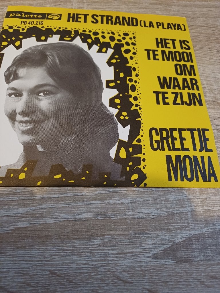 393 Single Greetje Mona – Het strand – PB 40.216, 7 inch, Ophalen of Verzenden, Zo goed als nieuw, Overige typen