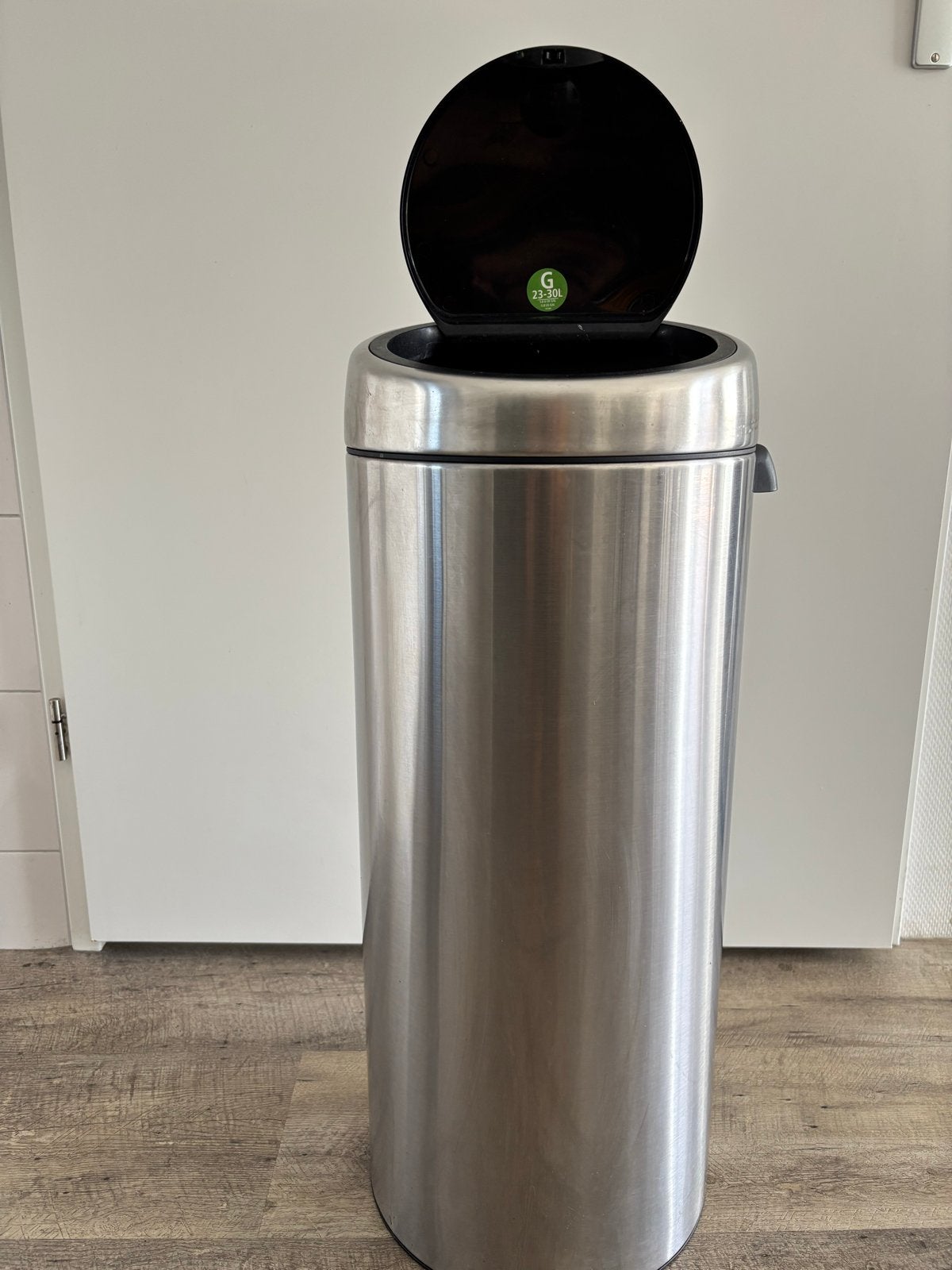 Brabantia Bo Touch Bin Prullenbak 23-30L RVS, Ophalen, Gebruikt, 20 tot 30 liter, Rvs