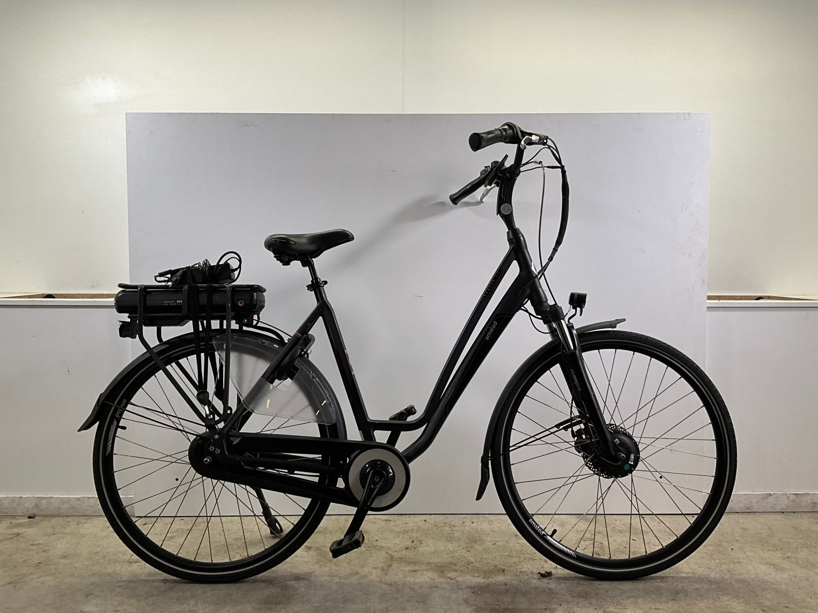 AMSLOD NEWTON LX DAMES ELEKTRISCHE FIETS 600W 3790KM 7 SPEED, Zo goed als nieuw, 50 km per accu of meer, 55 tot 59 cm, Ophalen