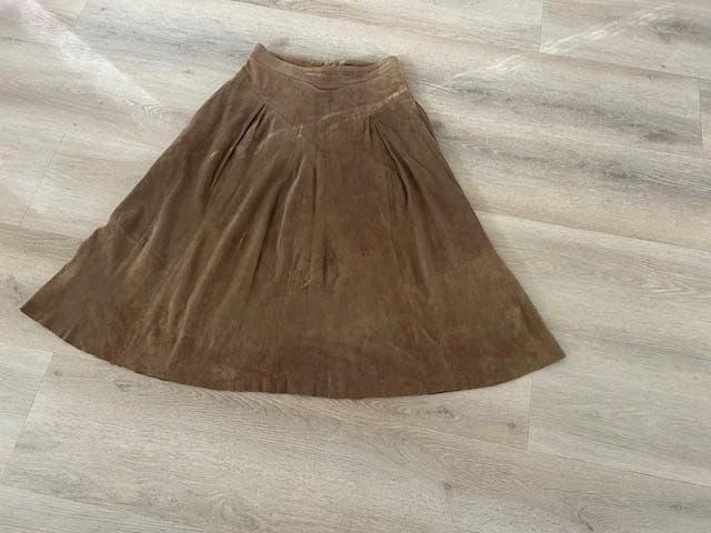 Vintage suede rok, midden bruin, half lang, zgan, Bruin, Onder de knie, Ophalen, Maat 38/40 (M)