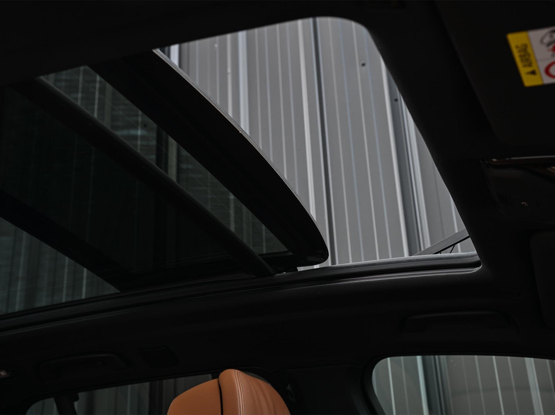 BMW X5 xDrive45e High Executive | M-Sport | Panoramadak | 36, Auto's, BMW, Gebruikt, 394 pk, Zwart, Vierwielaandrijving