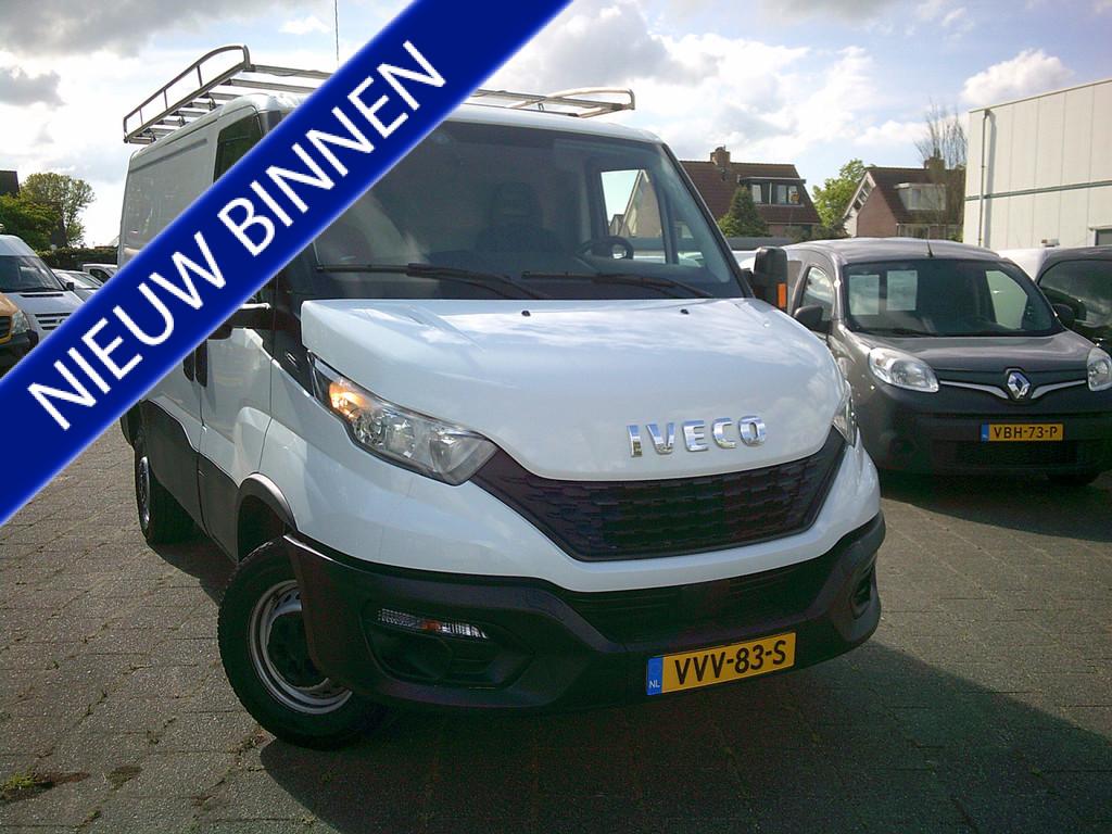 Iveco Daily 35S12V 2.3 300 H1 VOORZIEN VAN AIRCO TREKVERMOGE, Auto's, Gebruikt, Euro 6, 116 pk, Wit