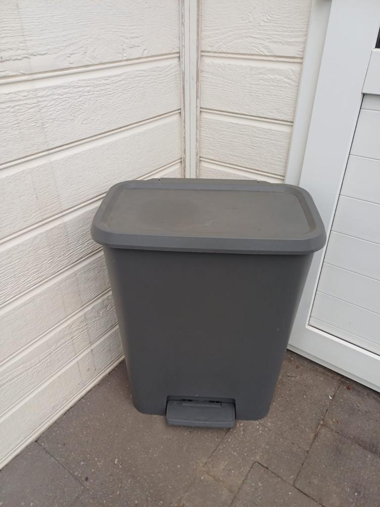 Pedaalemmer prullenbak 60 liter kunststof, Huis en Inrichting, Woonaccessoires | Prullenbakken, Ophalen, Kunststof, Met pedaal