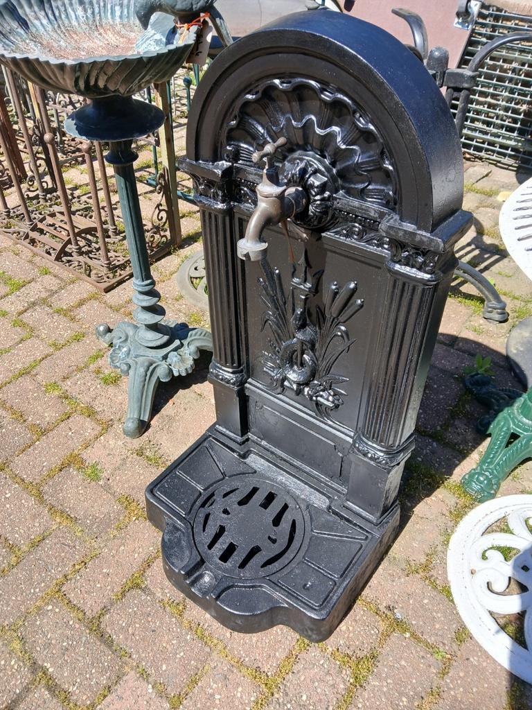 Fontein met kraan, Ophalen, Fontein