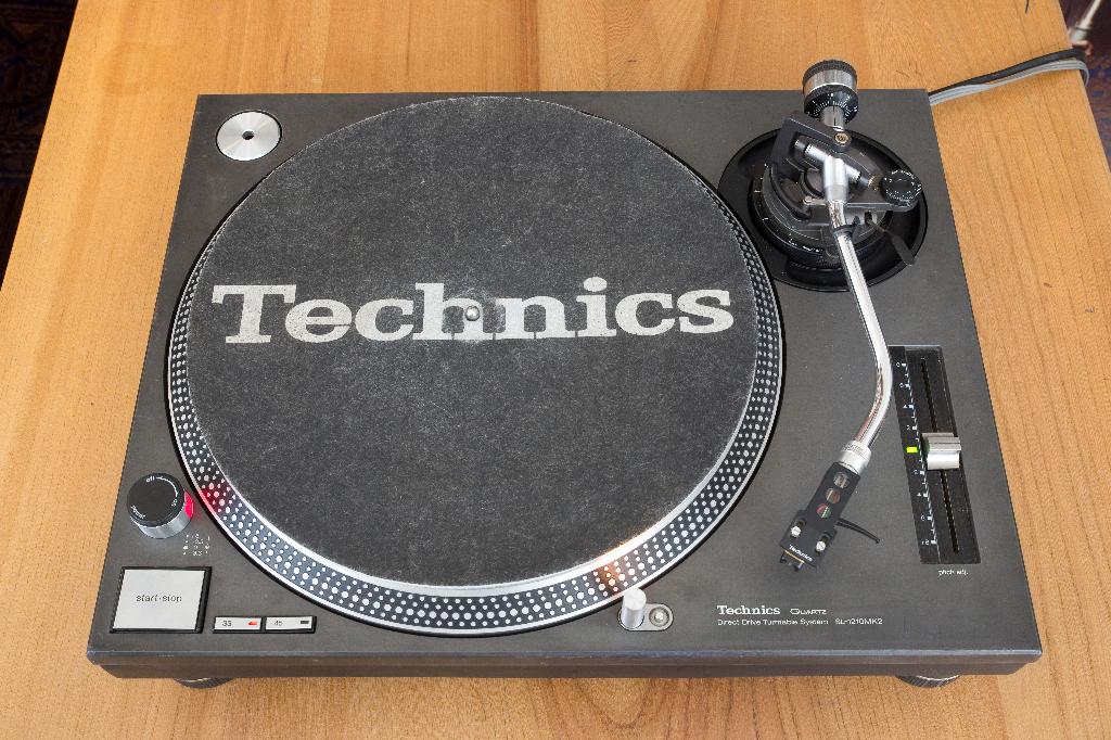 Technics SL1210 mk2 in mooie staat, Ophalen, Gebruikt, Pitch-regelaar, Platenspeler