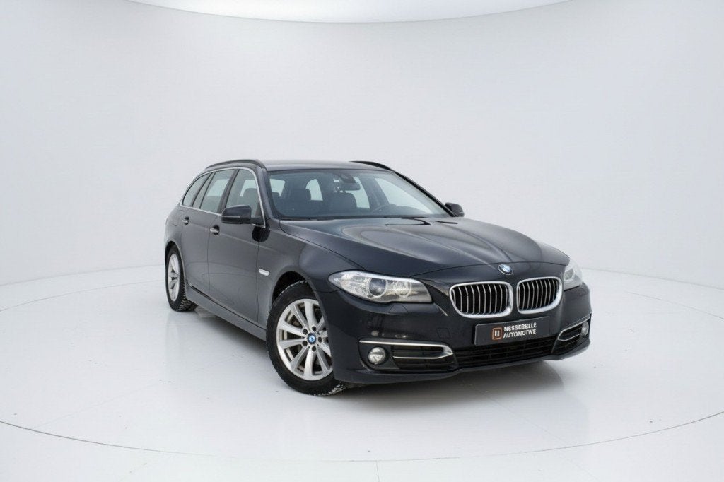 Bmw 5-SERIE 530D M SPORT ED. Xenon, Navi, Leder, HUD, Auto's, BMW, Automaat, Bluetooth, Achterwielaandrijving, Gebruikt