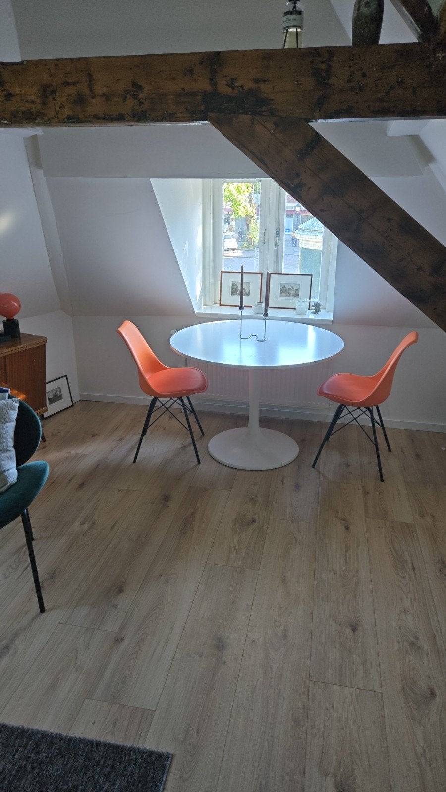 Witte ronde eettafel met trompetvoet, Ophalen, Kunststof, Gebruikt, 50 tot 100 cm
