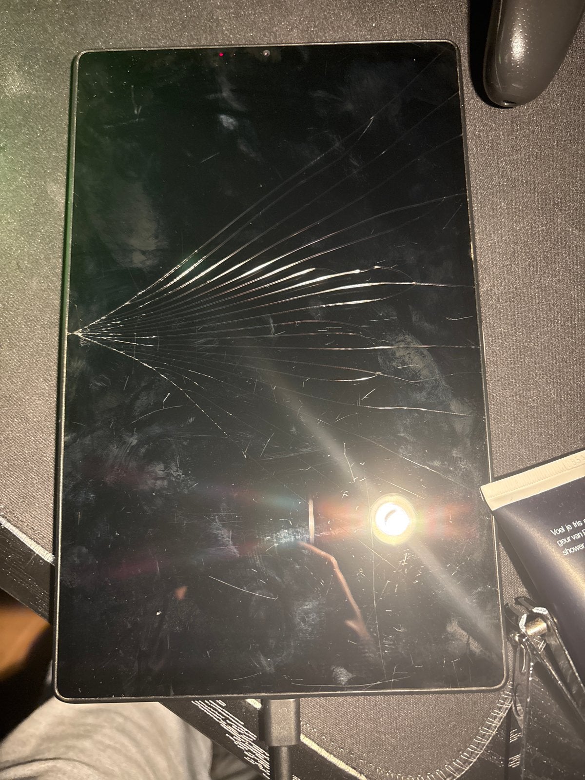 Lenovo Tablet met gebarsten scherm. Lees beschrijving, Computers en Software, Windows Tablets, 10 inch, Gebruikt, 32 GB, Ophalen of Verzenden