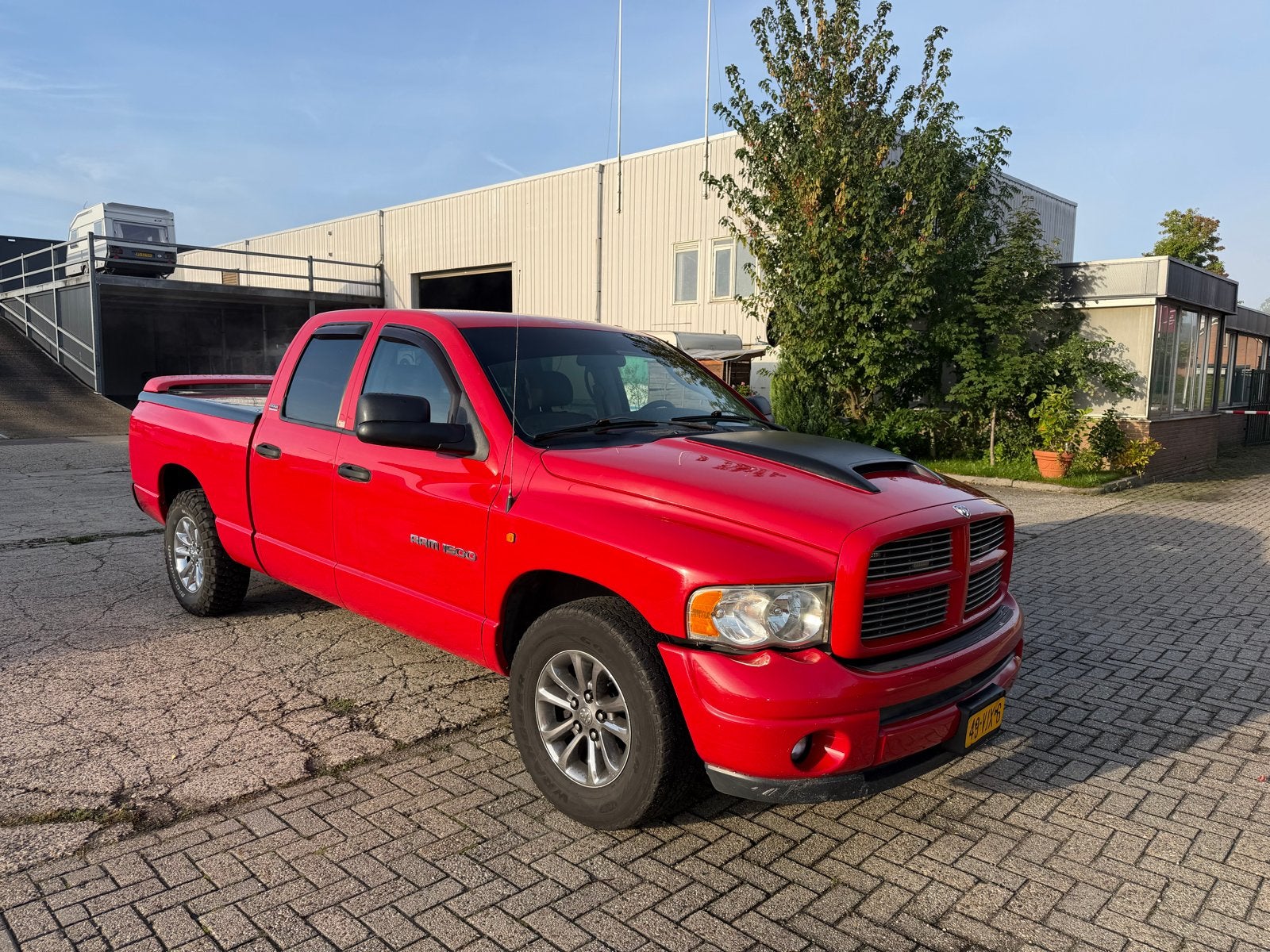 Dodge RAM 1500 5.9 V8 — 2002 — Rood — 6 Persoons MARGE, Automaat, Achterwielaandrijving, 5896 cc, Particulier
