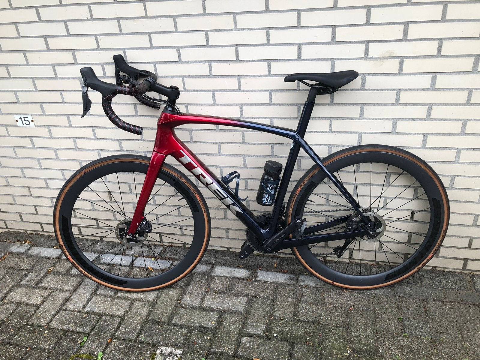 Te koop Trek Domane SL, Fietsen en Brommers, 28 inch, Carbon, Zo goed als nieuw, Meer dan 20 versnellingen