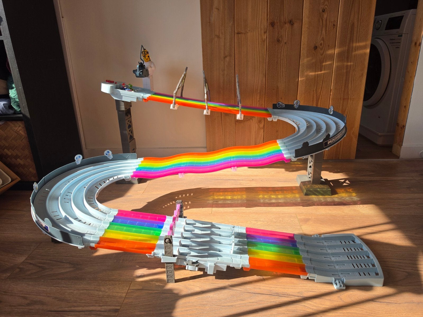 Hot Wheels Mario Kart Regenboogbaan - Zo goed als nieuw, Ophalen, Racebaan, Zelf te bouwen, Zo goed als nieuw