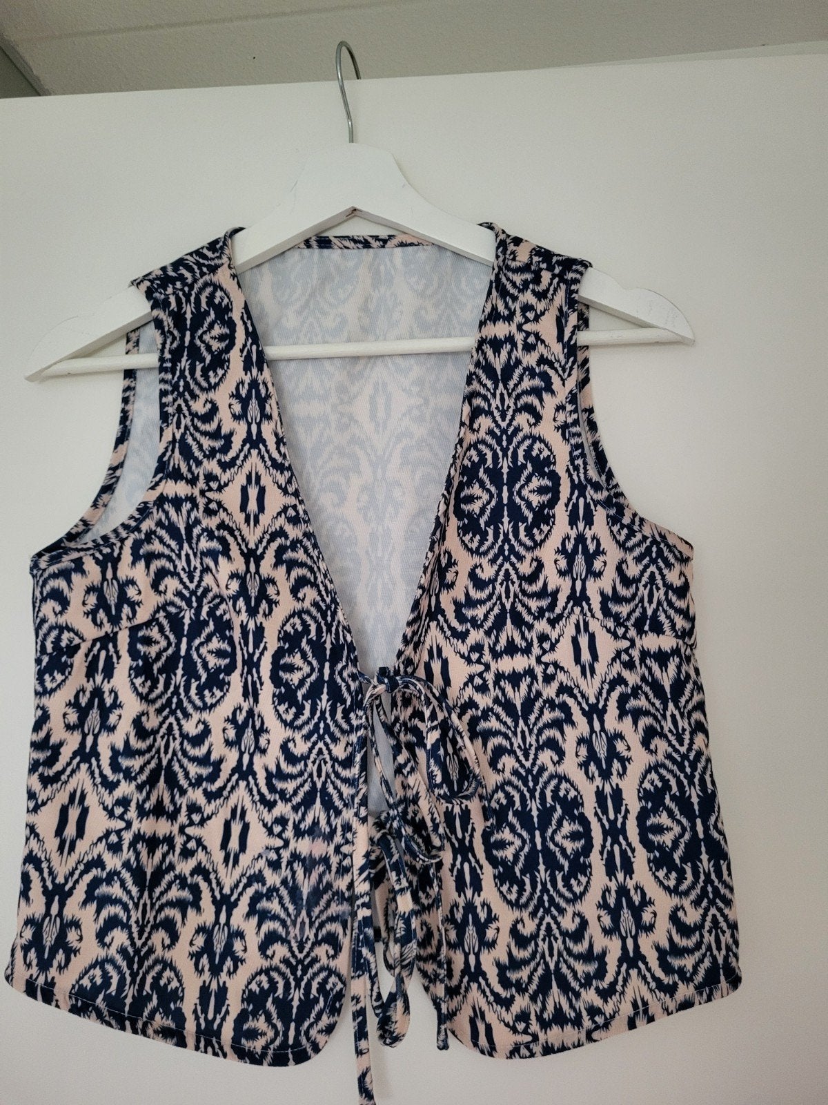 Gilet maat S blauw/beige, Ophalen of Verzenden, Zo goed als nieuw, Maat 38/40 (M), Blauw