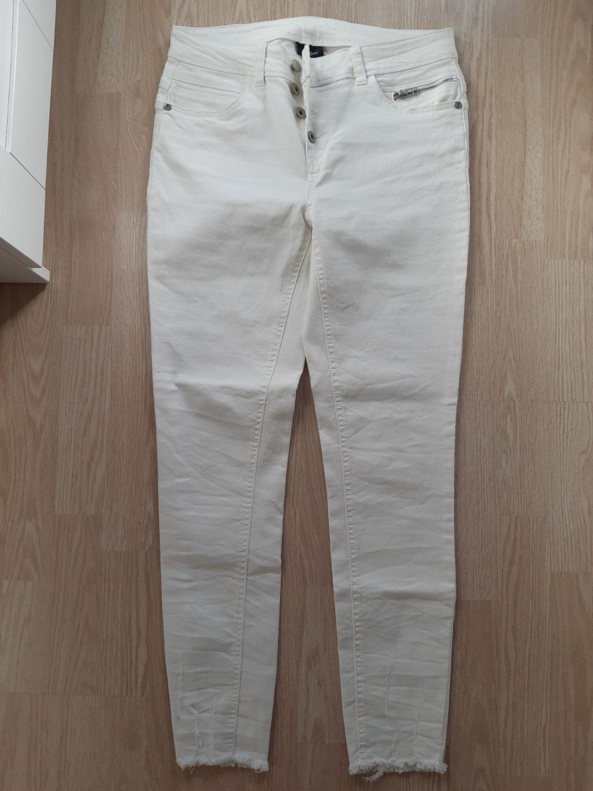 Jeans van Miss Etam, Verzenden, Wit, Zo goed als nieuw, W30 - W32 (confectie 38/40)