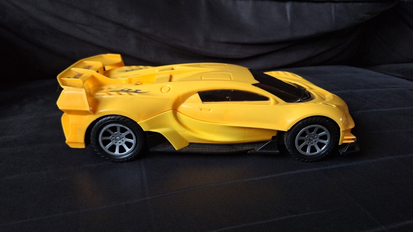 Stoere Gele Bugatti Speelgoedauto, Kinderen en Baby's, Ophalen of Verzenden, Gebruikt