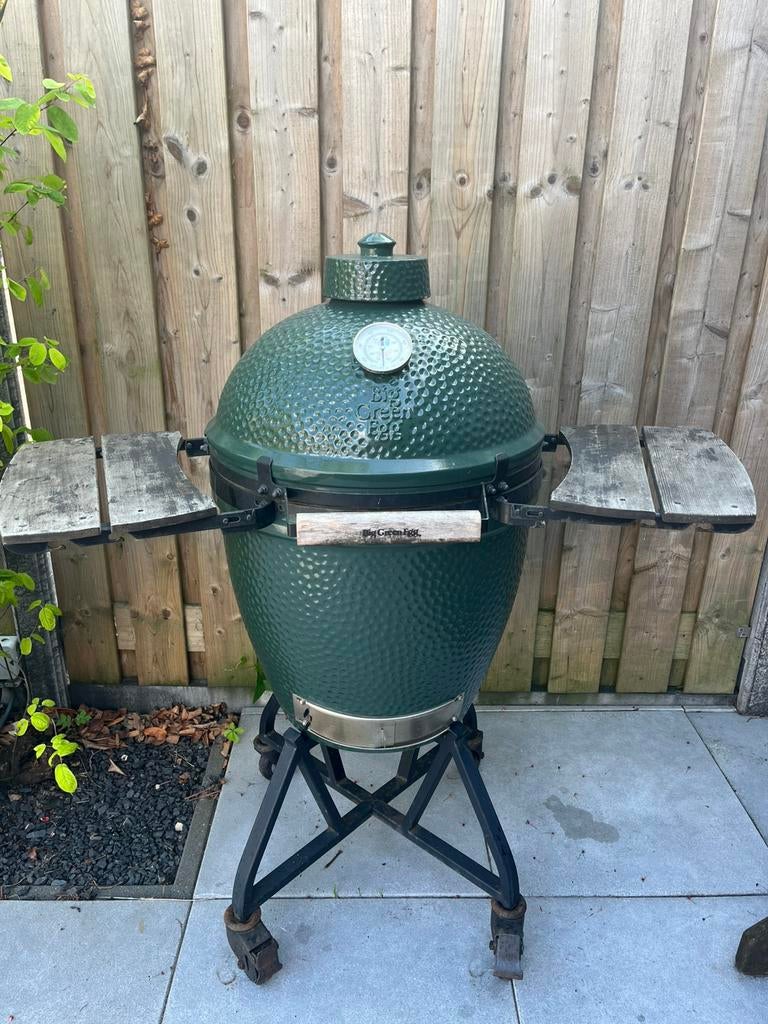 Big Green Egg Large - inclusief accessoires, Tuin en Terras, Houtskoolbarbecues, Ophalen, Zo goed als nieuw