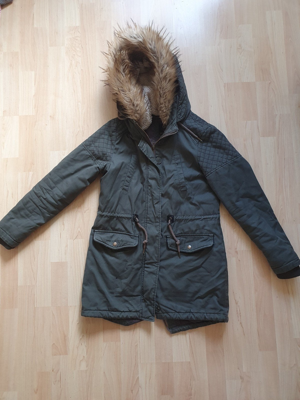 Warme groene parka jas met capuchon maat 38 M c&a, Clockhouse, Ophalen of Verzenden, Maat 38/40 (M), Groen