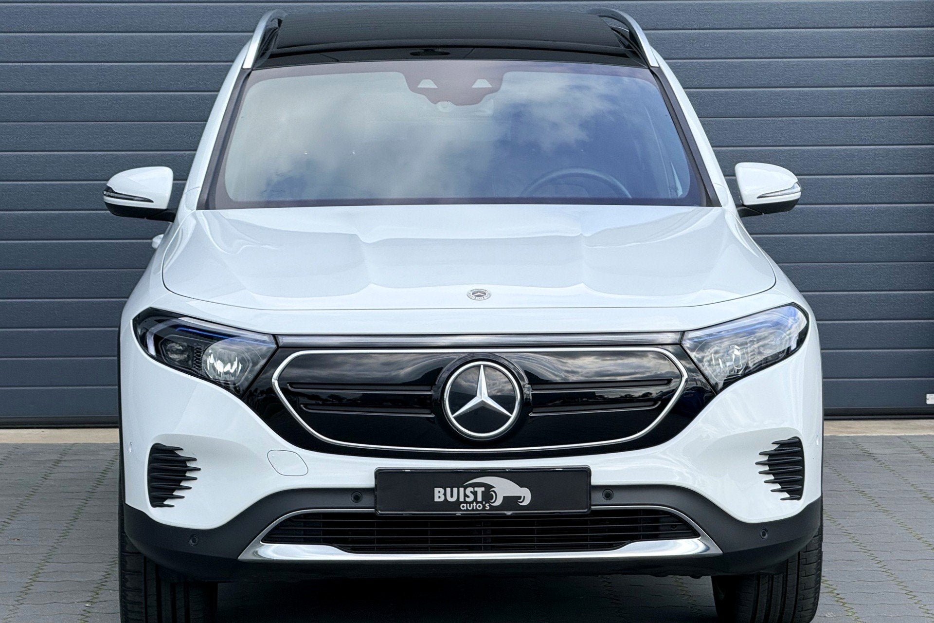 Mercedes-Benz EQB 300 4MATIC Luxury Line 67 kWh PANO BURMEST, Automaat, Gebruikt, Met garantie (alle), Wit