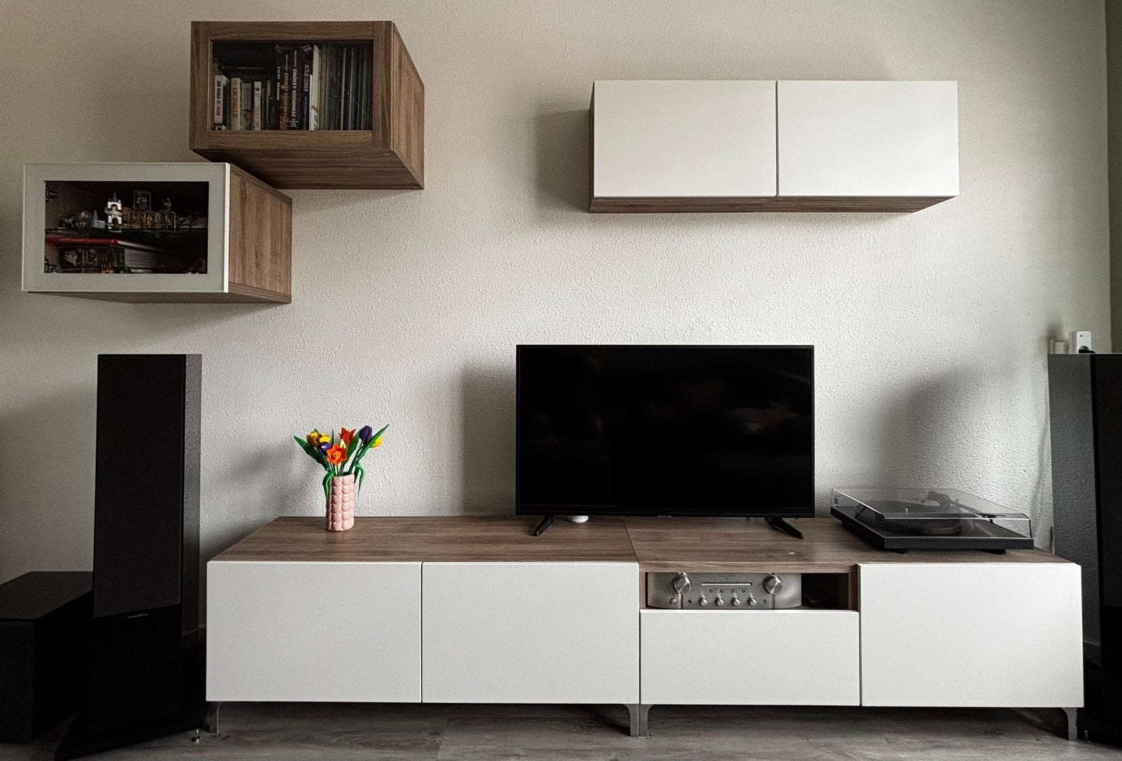 BESTA tv-meubel / wandmeubel, Ophalen, Gebruikt, Met deur(en), Minder dan 100 cm