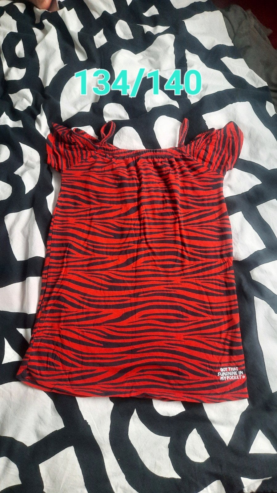 Rood-zwart gestreepte jurk/shirt maat 134/140, Kinderen en Baby's, Kinderkleding | Maat 134, Gebruikt, Meisje, Ophalen of Verzenden