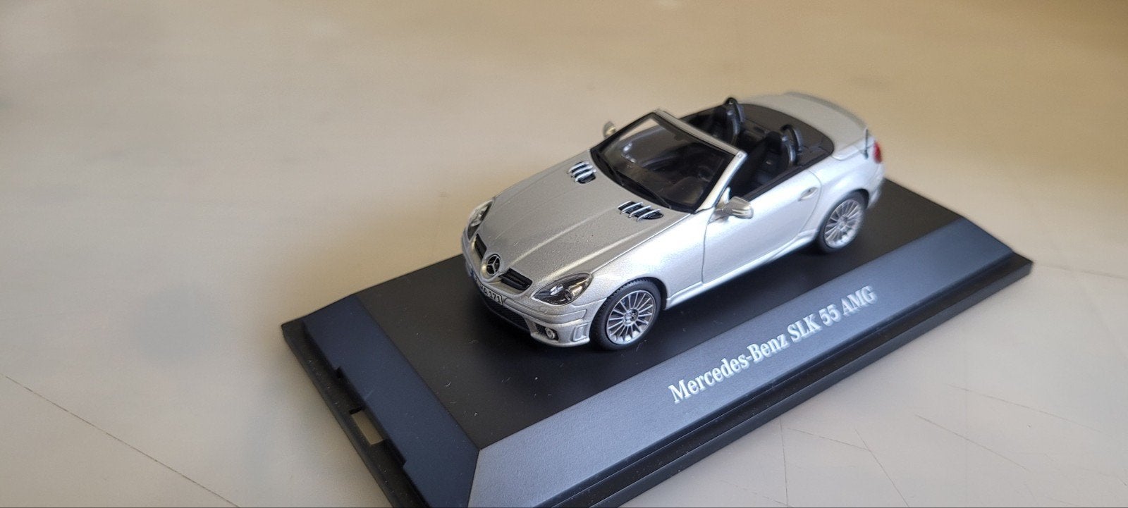 Minichamps Mercedes SLK 55 AMG, Hobby en Vrije tijd, Ophalen of Verzenden, Zo goed als nieuw, Auto, MiniChamps