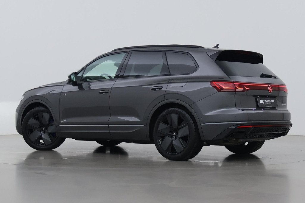 Volkswagen Touareg 3.0 TSi eHybrid 4MOTION R | FINAL EDITION, Automaat, 14 kWh, Gebruikt, Euro 6