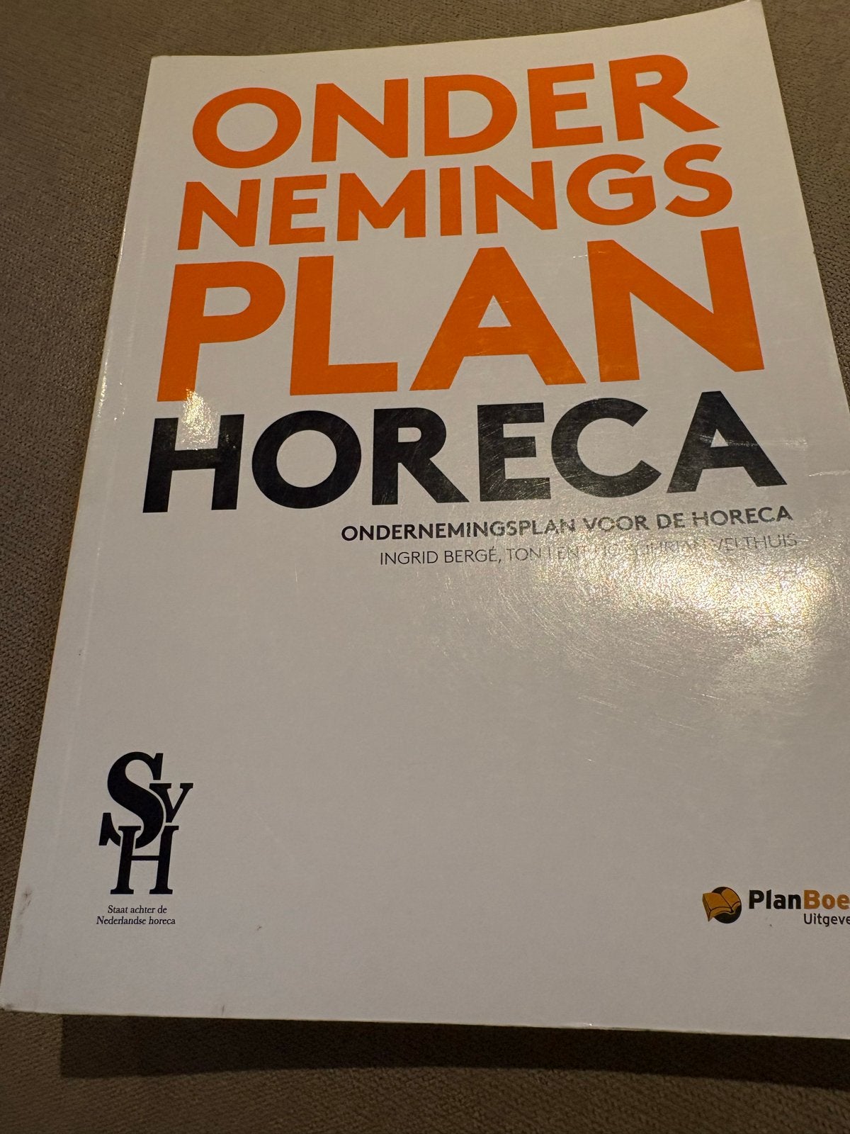 Schoolboeken MBO Hotelmanagement (Ondernemingsplan Horeca, R, Boeken, Ophalen of Verzenden, Zo goed als nieuw, Overige niveaus