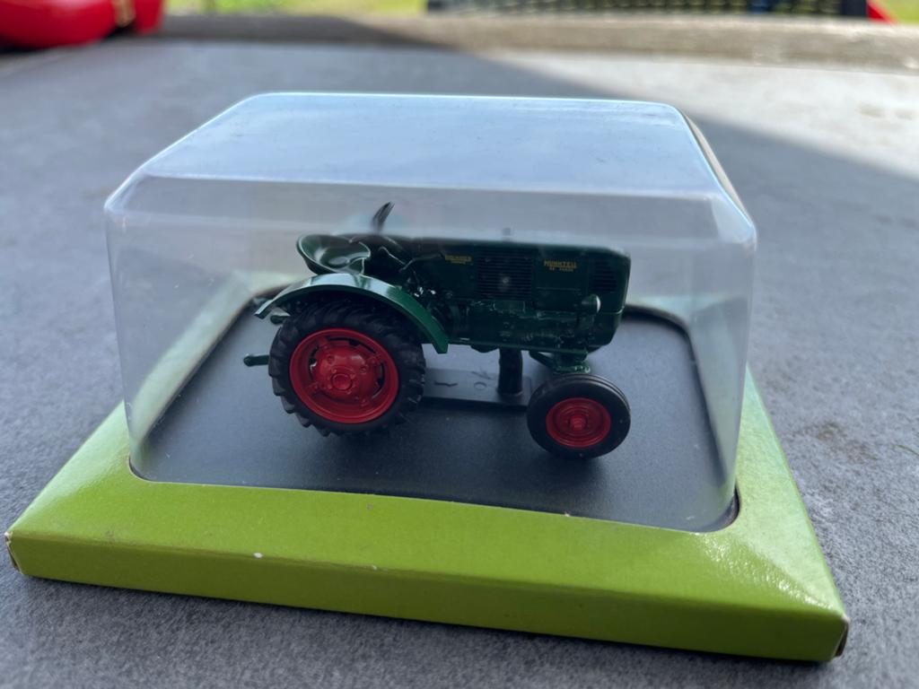 Bolinder-Munktell BM10 - 1949 schaalmodel tractor 1:43, Ophalen of Verzenden, Zo goed als nieuw, Tractor of Landbouw, Overige merken