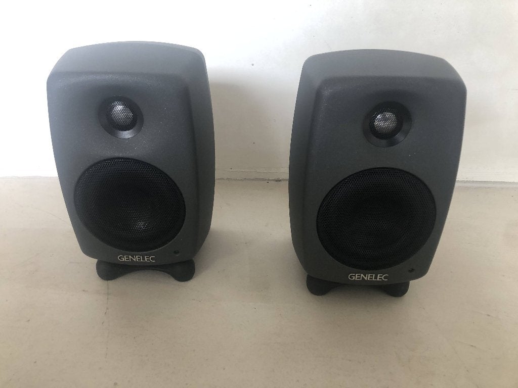Genelec 8020D set + kabels + standaards, Audio, Tv en Foto, Luidsprekers, Gebruikt, Overige typen, Minder dan 60 watt, Ophalen
